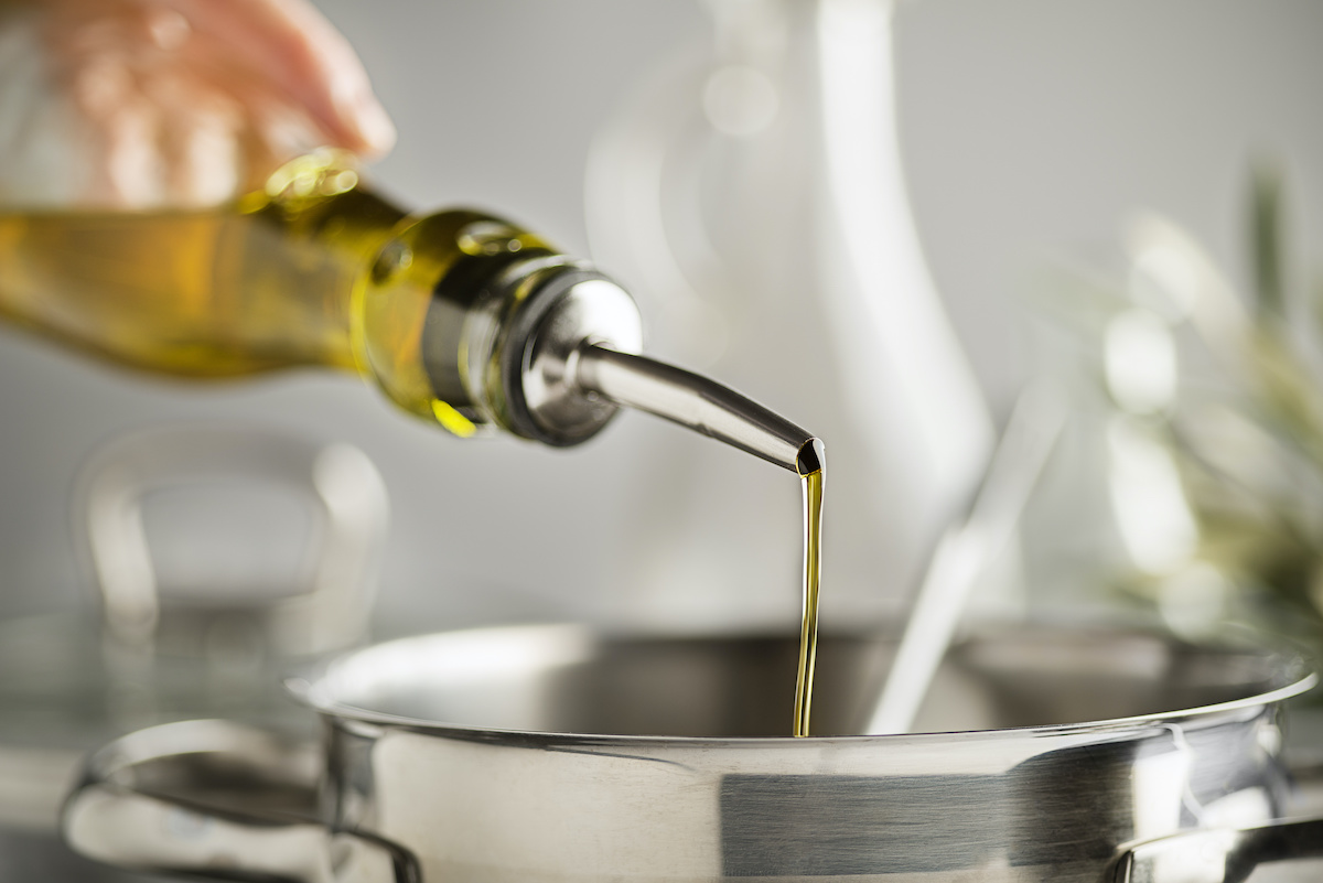 NEVER Cook with These Dangerous Oils